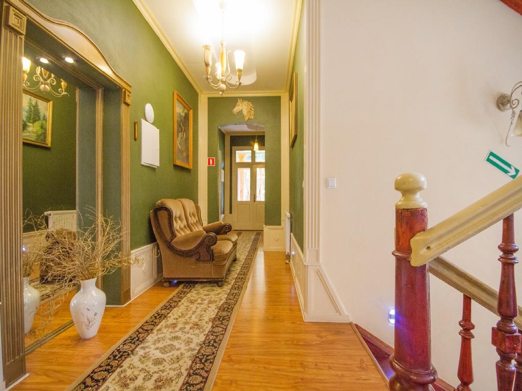 Willa Jagniatkow Bed & Breakfast Ngoại thất bức ảnh