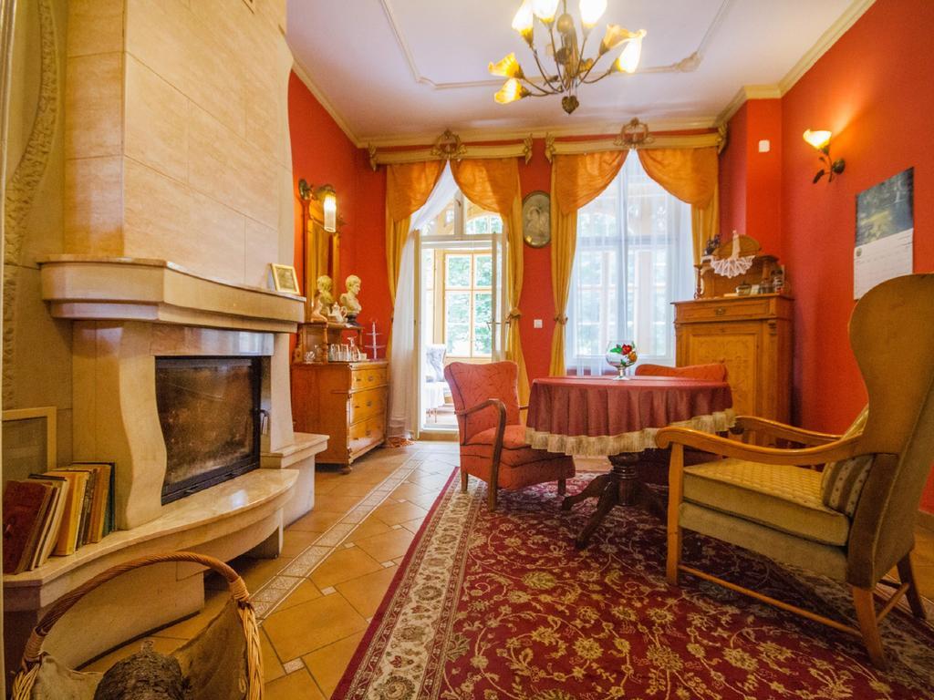 Willa Jagniatkow Bed & Breakfast Ngoại thất bức ảnh