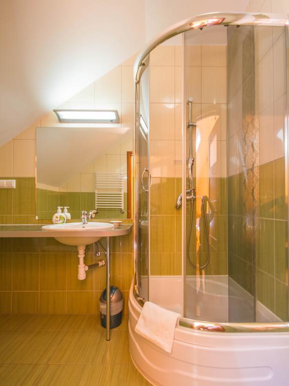 Willa Jagniatkow Bed & Breakfast Ngoại thất bức ảnh